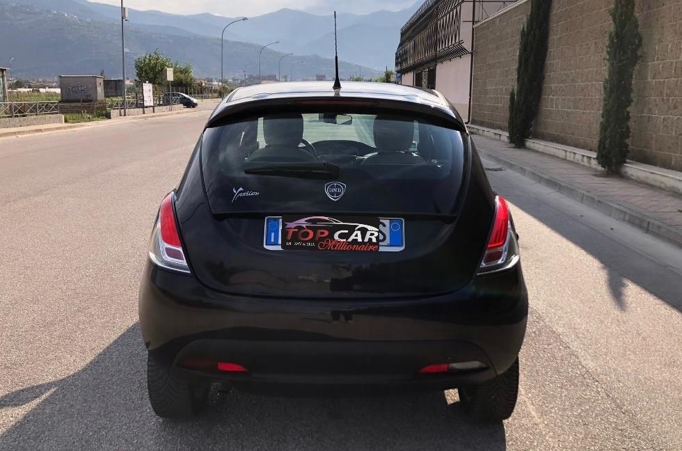 Lancia Ypsilon 0.9 TwinAir 85 CV 5 porte Metano Ecochic Gold