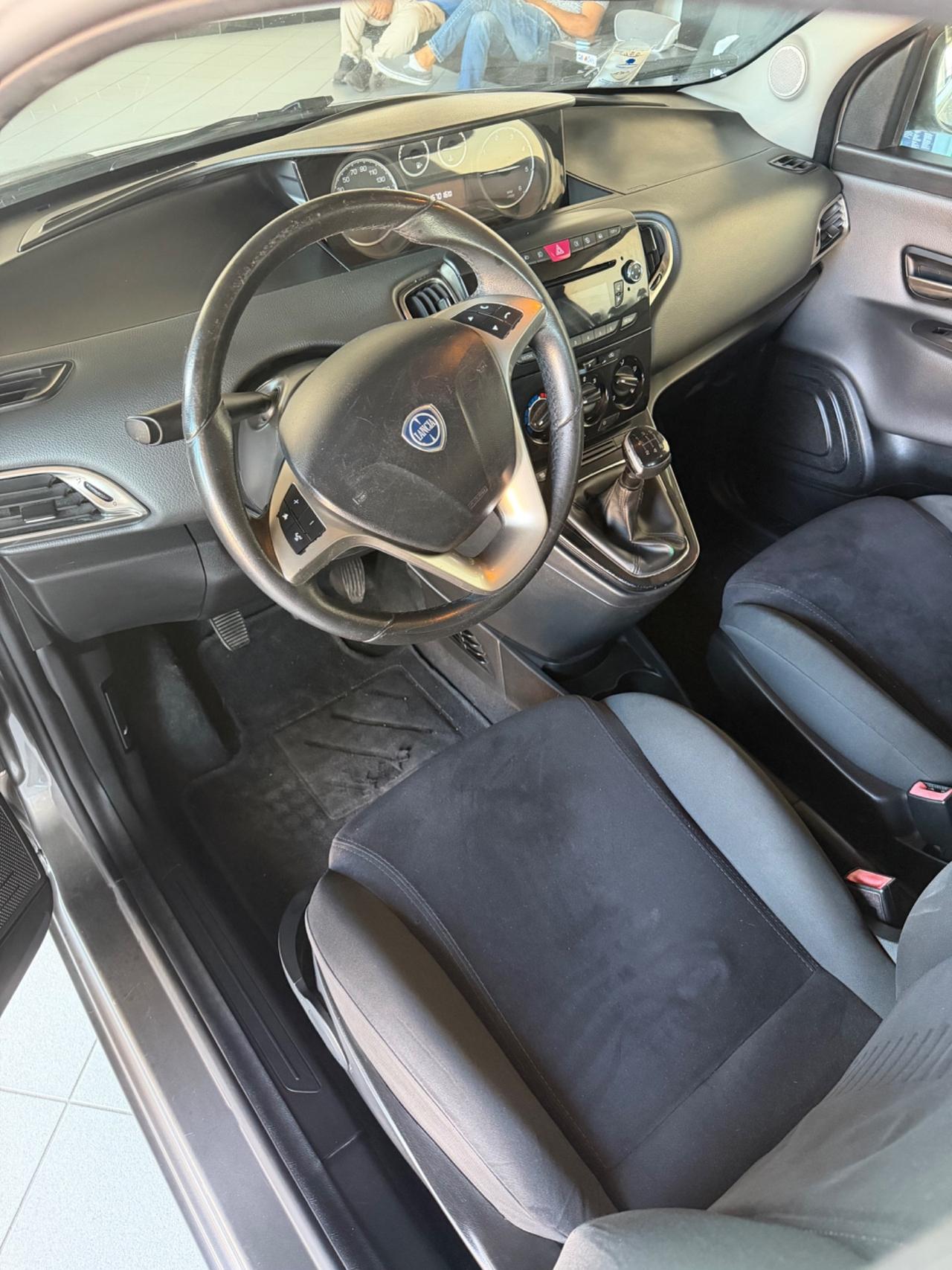 Lancia Ypsilon 1.3 MJT 16V 95 CV 5 porte S&S Gold
