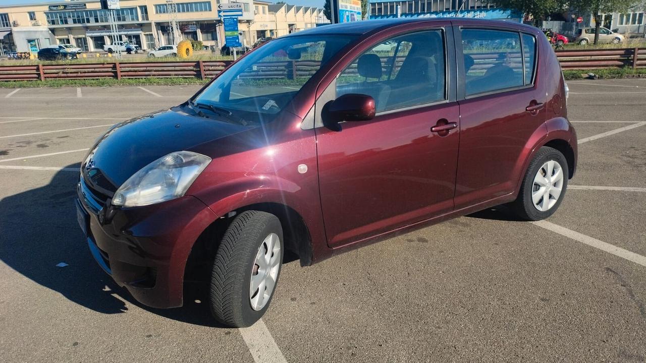 Daihatsu Sirion 1.0 Sho Green Powered