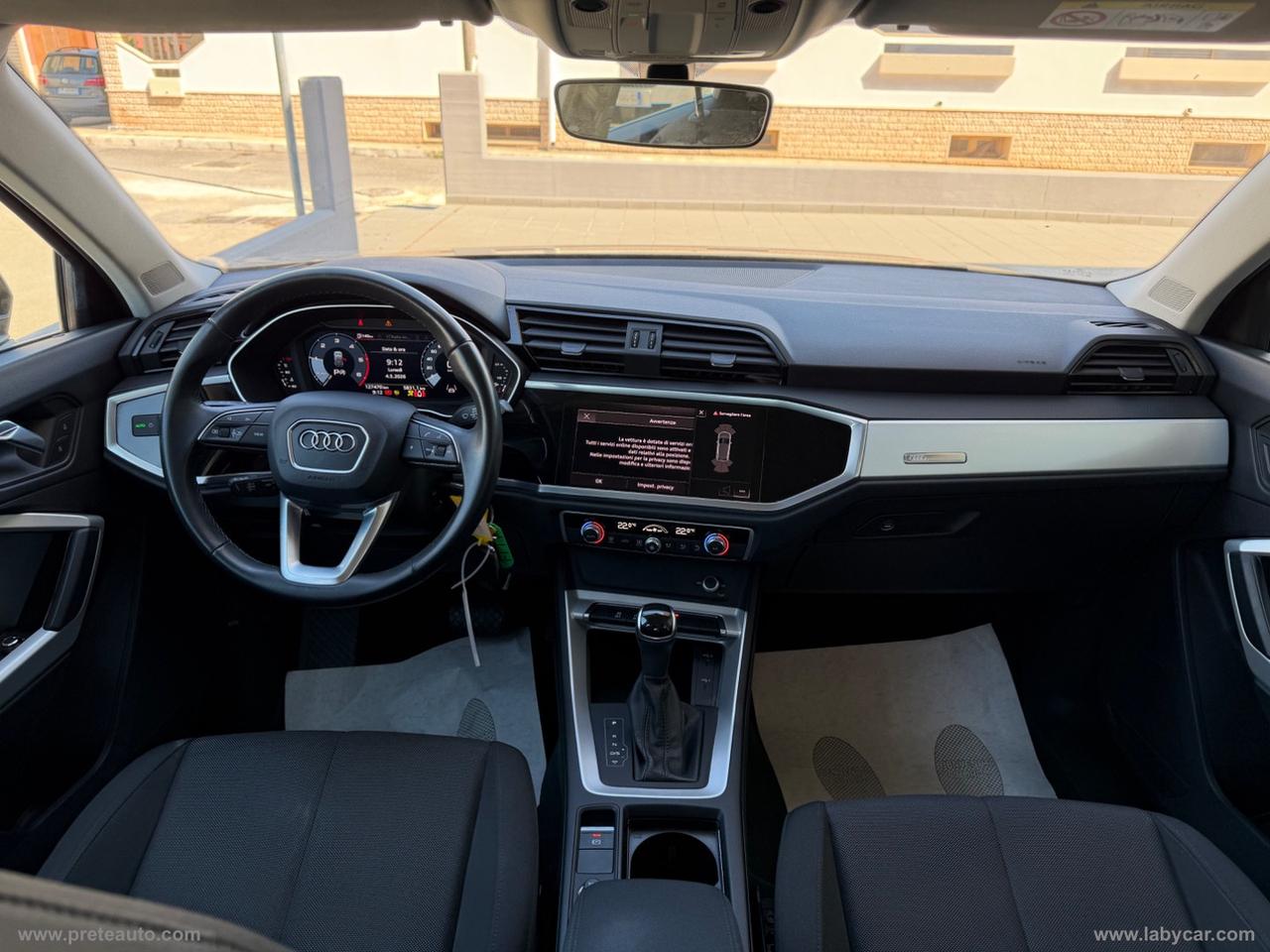 AUDI Q3 35 TDI S tronic Business Advanced