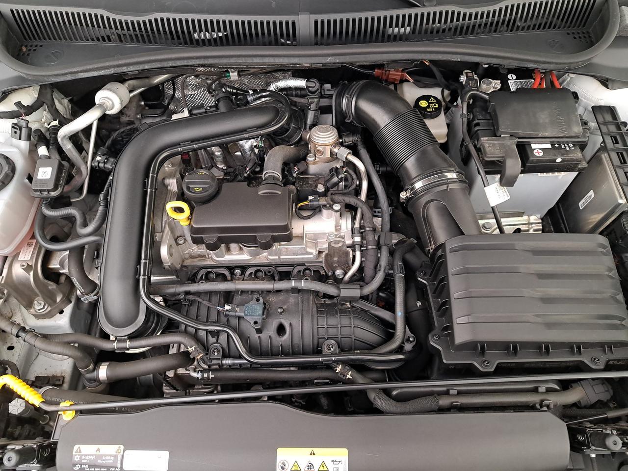 Volkswagen Taigo 1.0 tsi r-line 110cv