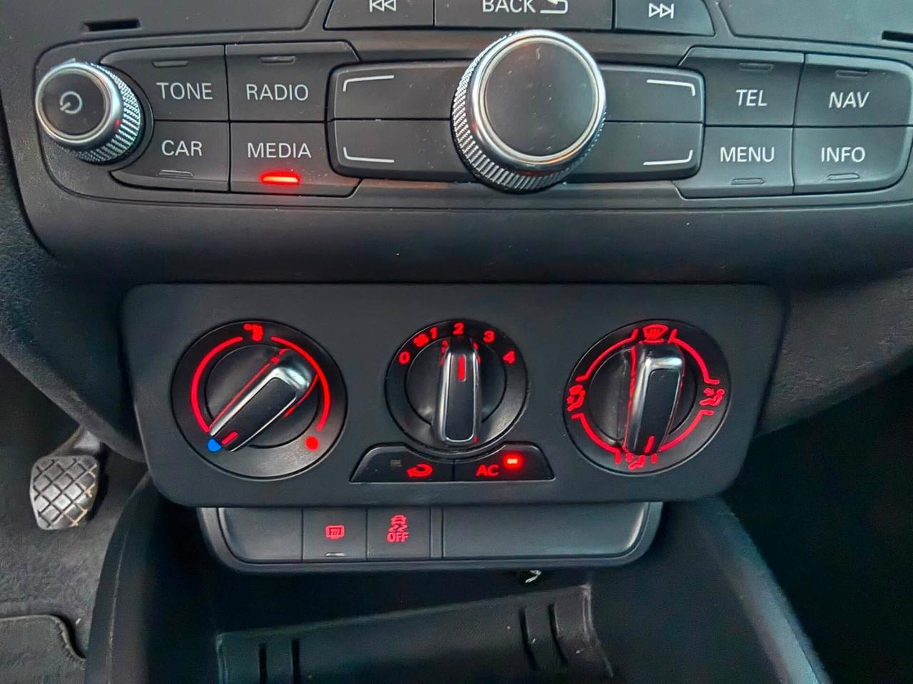 Audi A1 1.6 TDI 90CV -3 PORTE-