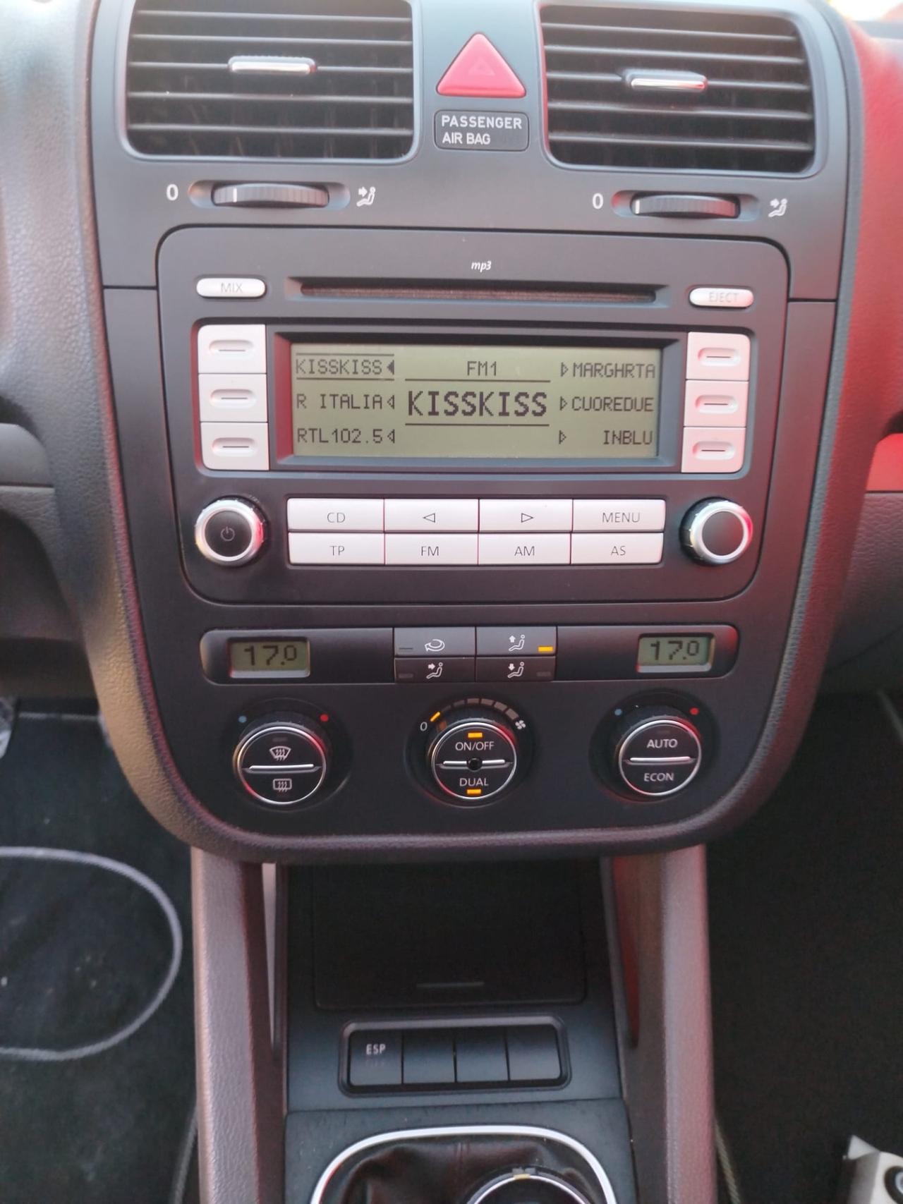 Volkswagen Golf 1.6 16V FSI 5p. Sportline