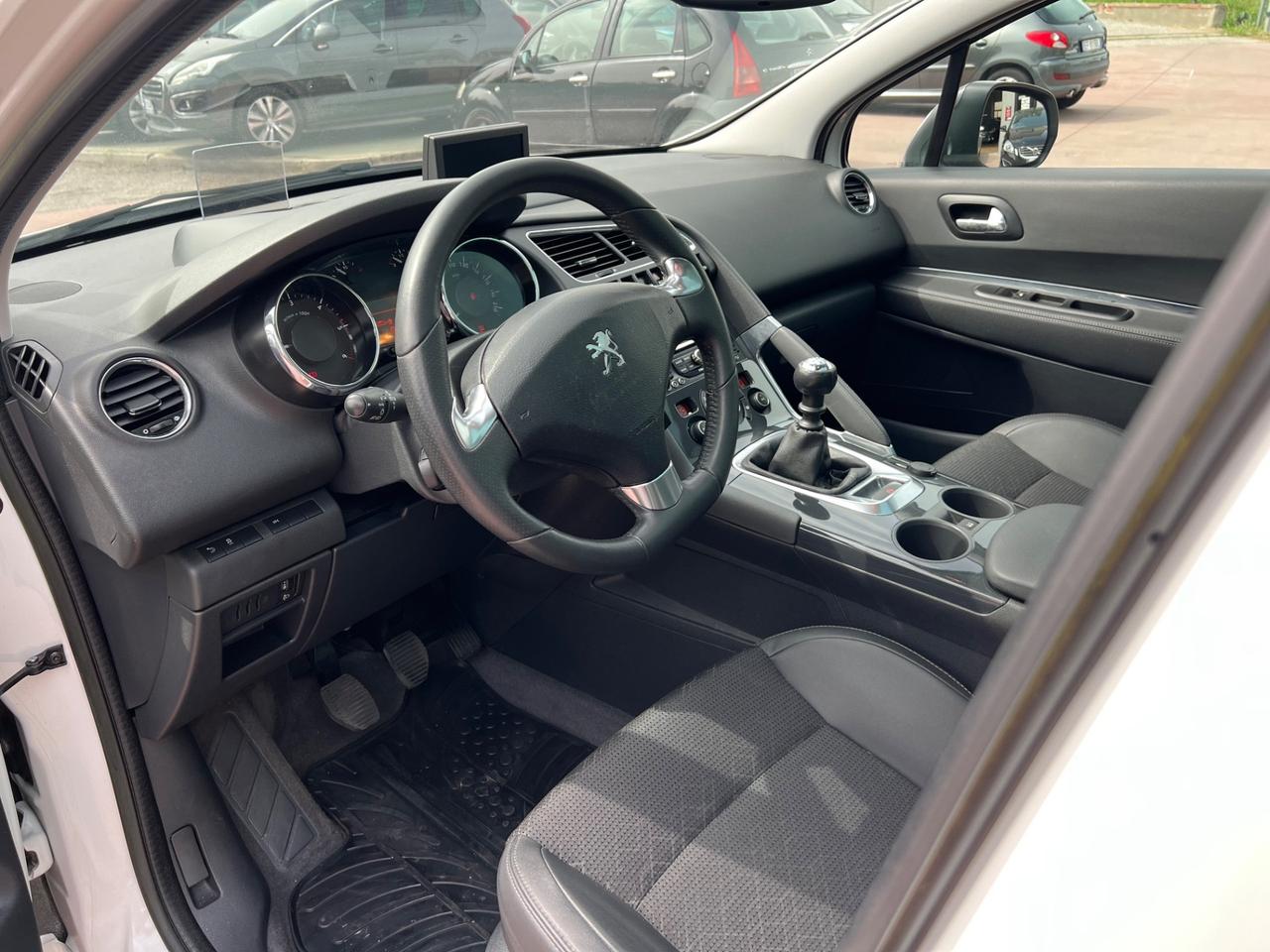 Peugeot 3008 1.6 HDi 115CV Allure