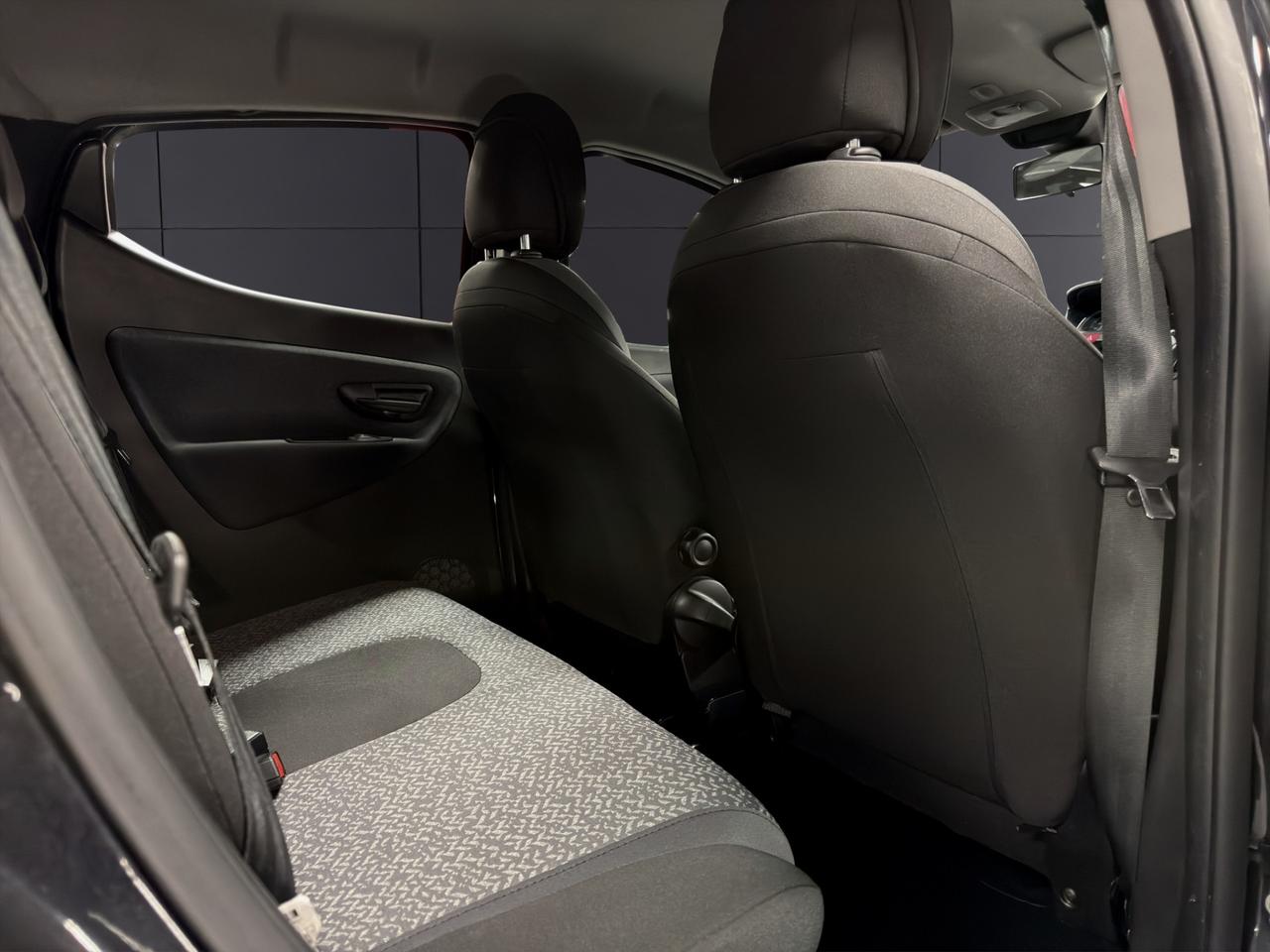 Lancia Ypsilon 1.0 firefly hybrid Silver Plus s&s 70cv