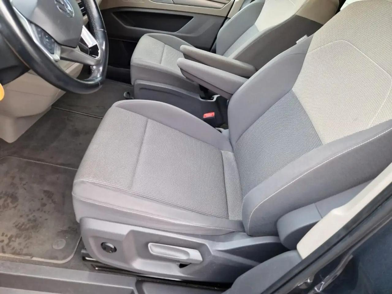 Volkswagen Multivan 2.0 TDI 150CV DSG Life7 posti