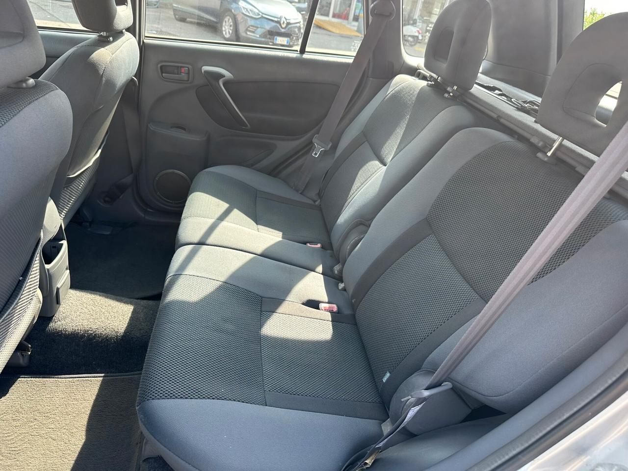 Toyota RAV 4 2.0 Tdi D-4D cat 5 porte Sol