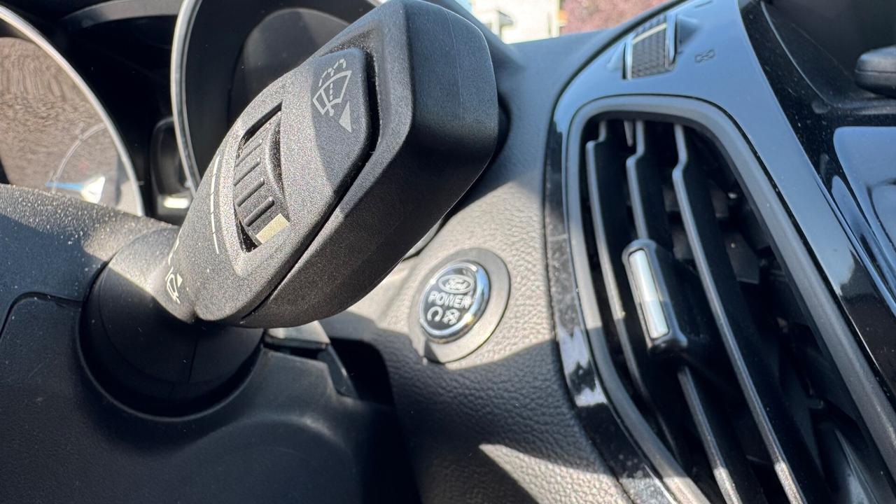 Ford B-Max 1.6 TDCi 95 CV Titanium-2014