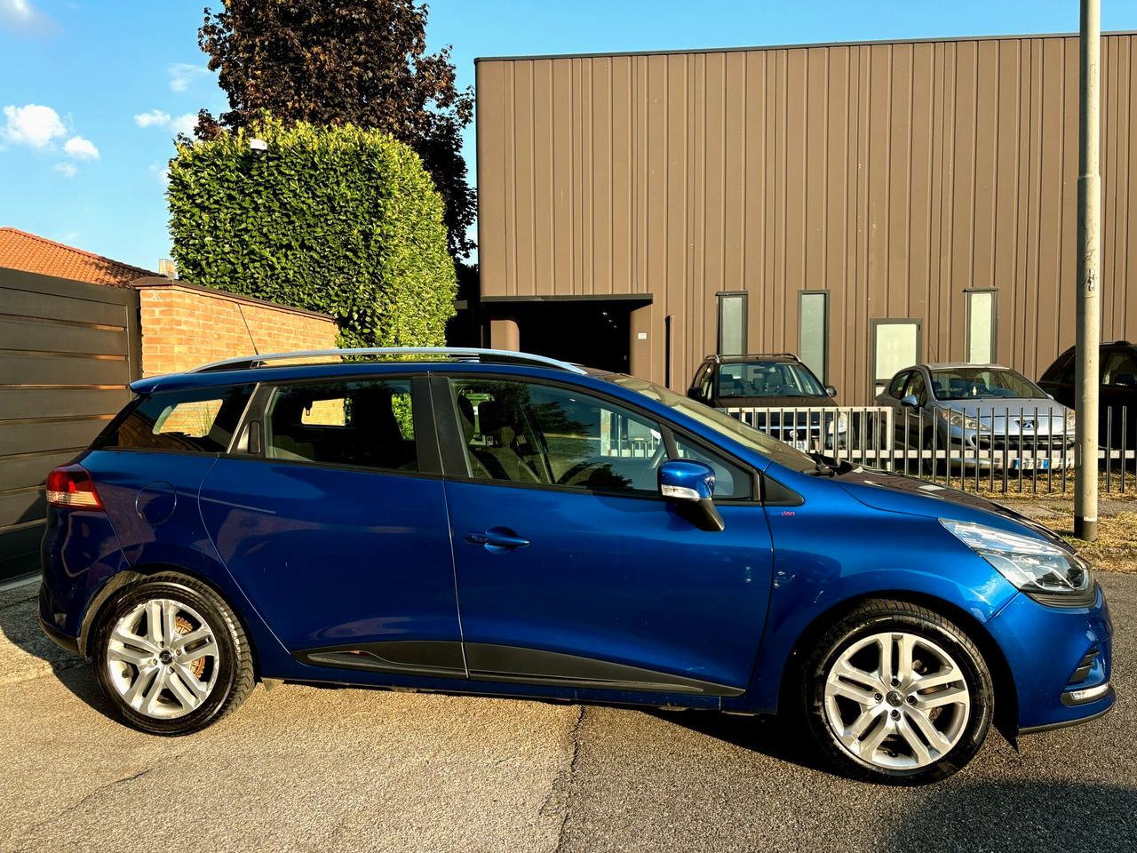 RENAULT CLIO 1.5D-EURO 6-Motore con 145000KM-2018