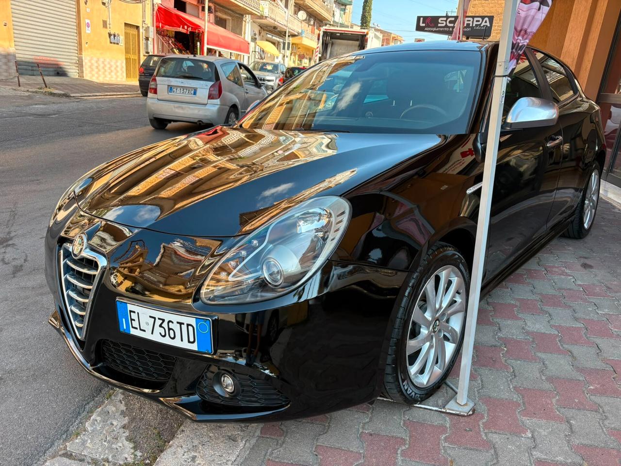 Alfa Romeo Giulietta 1.6 JTDm-2 105 CV Distinctive