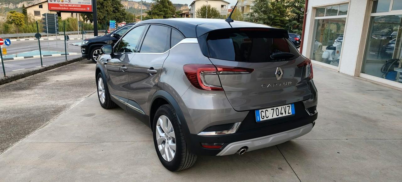 Renault Captur TCe 100 CV GPL Intens