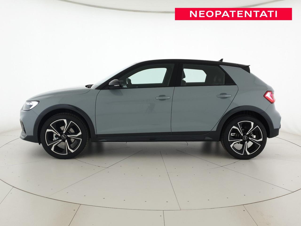 Allstreet 30TFSI 116CV S tronic Identity Contrast