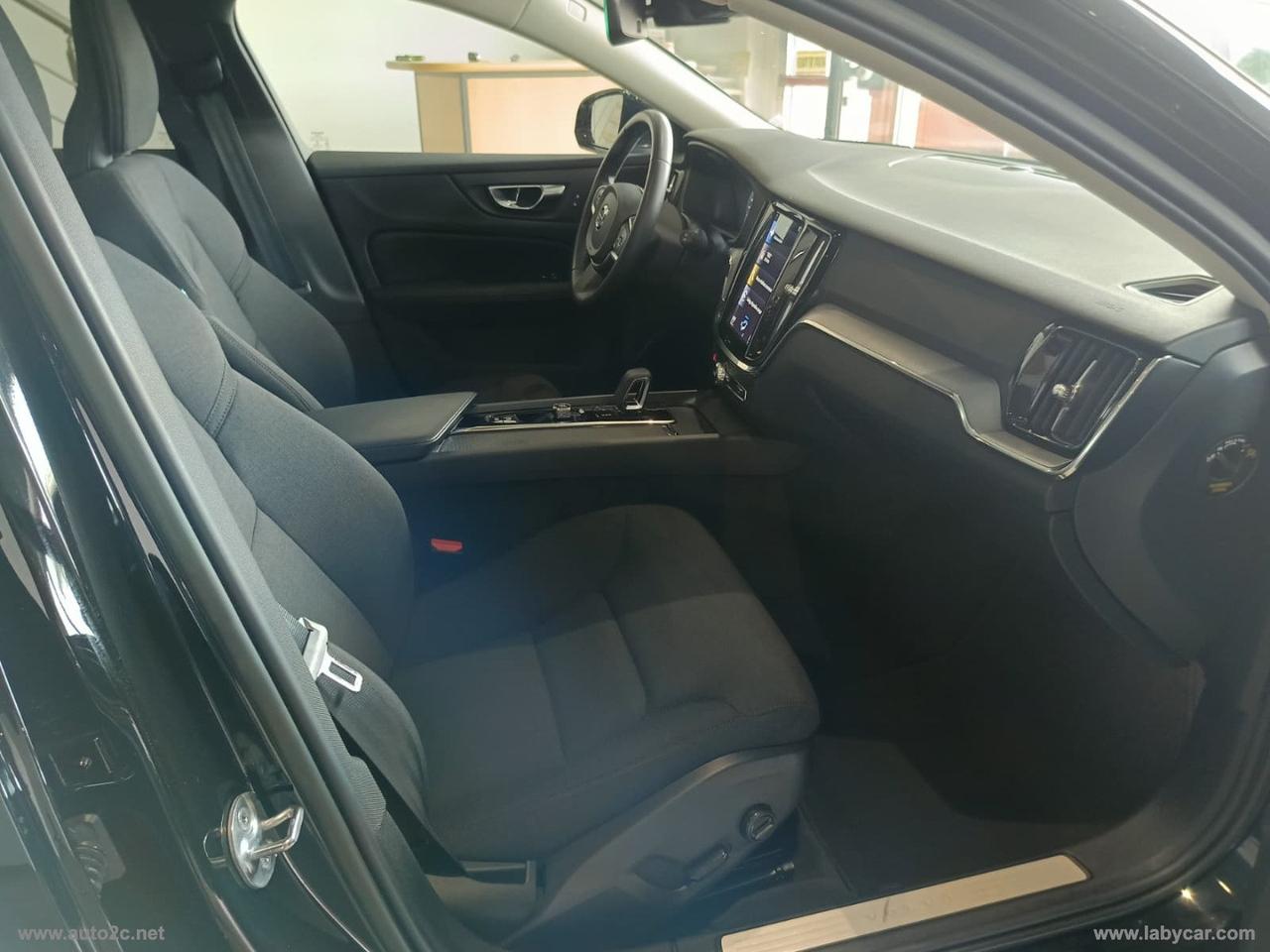 VOLVO V60 B4