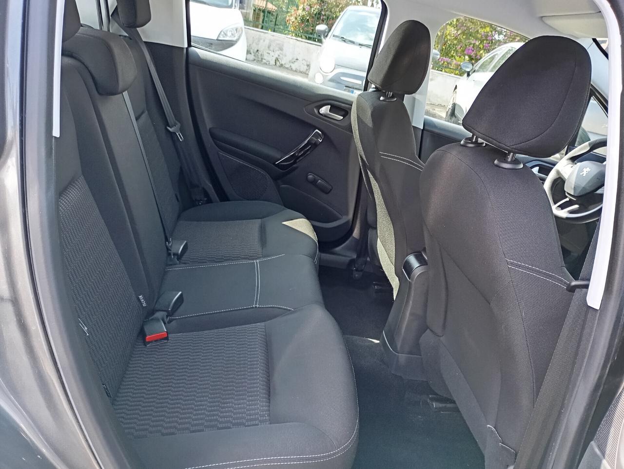 Peugeot 208 5P 1.2 PureTech 82CV Active