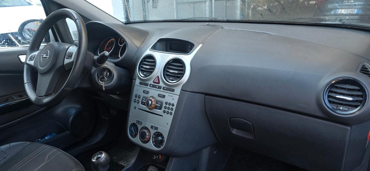 Opel Corsa 1.2 85CV 5 porte GPL-TECH Edition