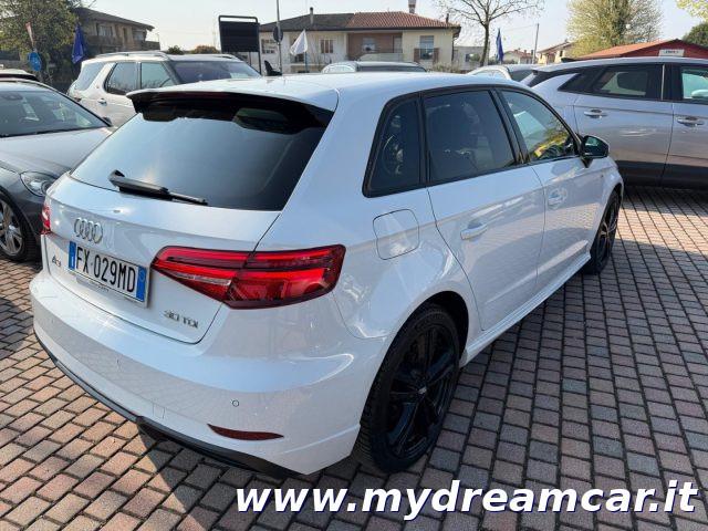 AUDI A3 SPB 30 TDI S-Tronic S-Line Exterior