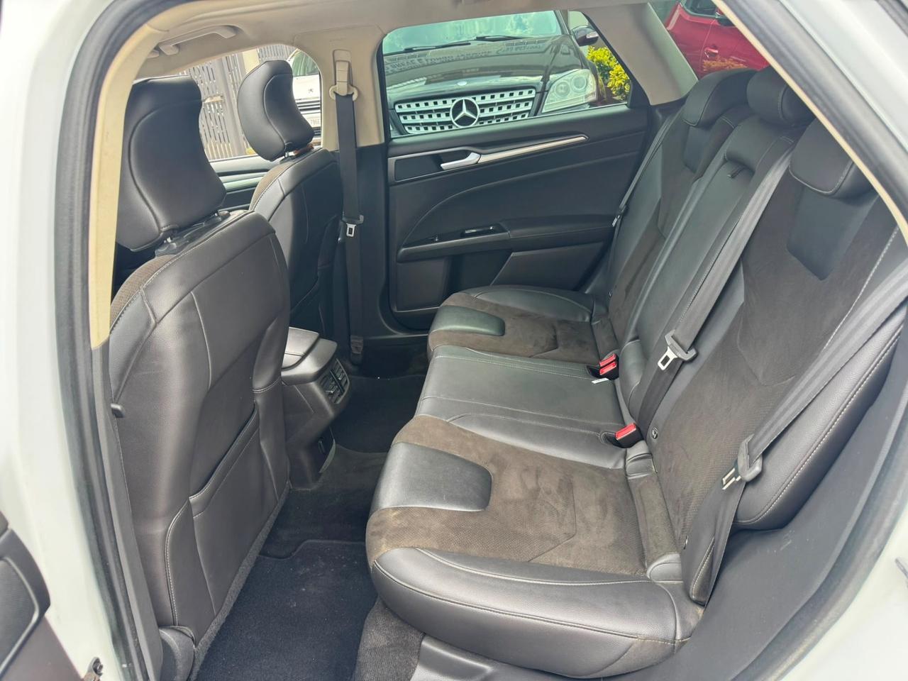 Ford Mondeo 2.0 TDCi Bi Turbo S&S Pow. SW ST-Line Business