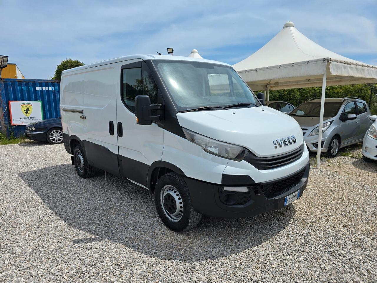 Iveco Daily 33S12 2.3 HPT PM Cabinato