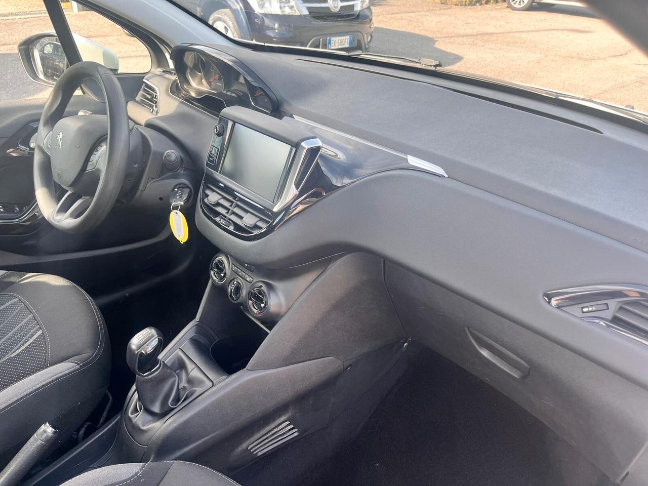 Peugeot 208 1.4 HDi 68 CV 5 porte Access