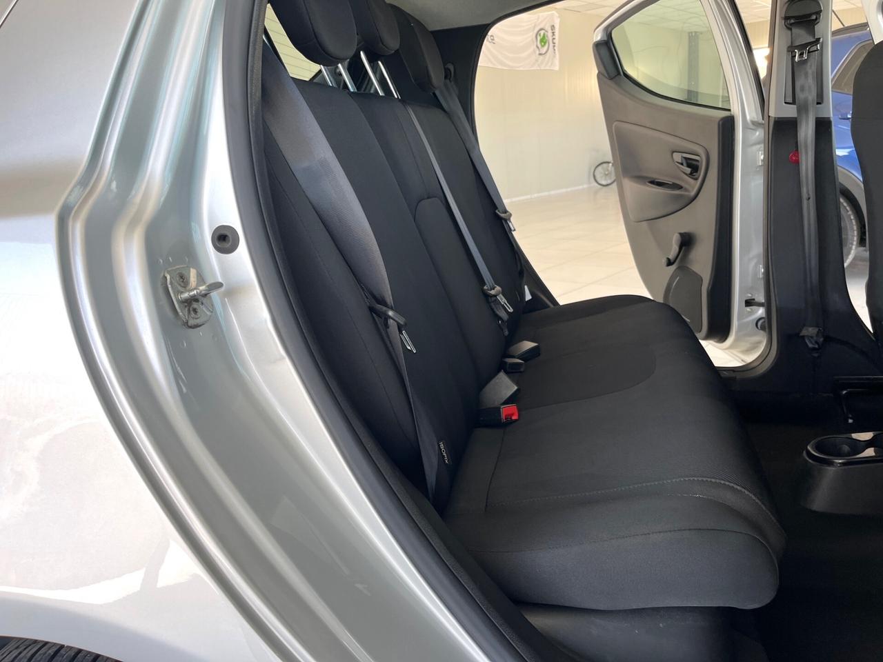Lancia Ypsilon 1.2 69 CV 5 porte 39000 KM
