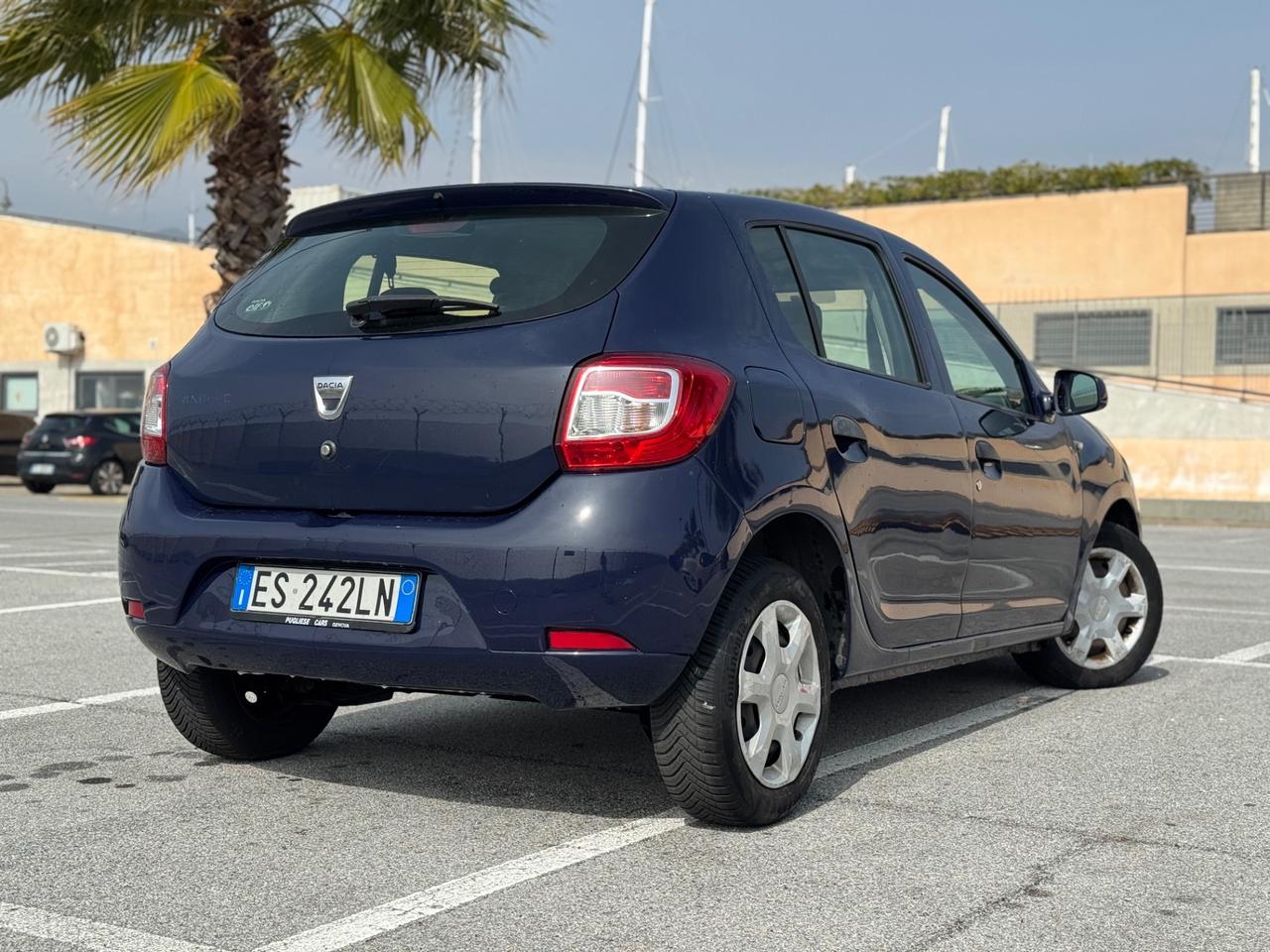 DACIA SANDERO 1.2 BENZINA 75CV NEO PATENTATI 12 MESI DI GARANZIA
