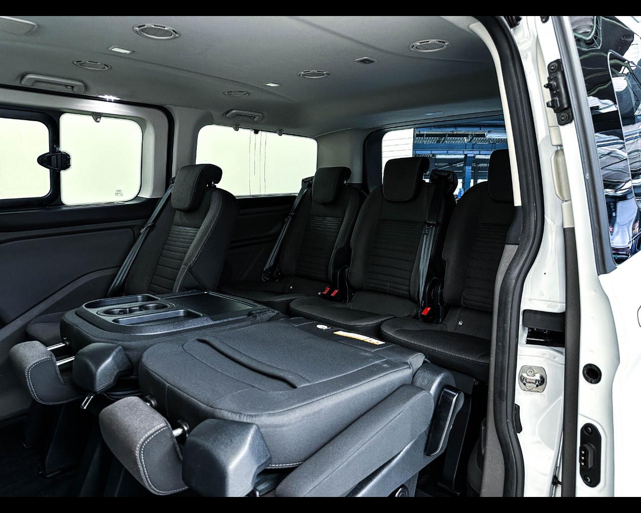 FORD Tourneo Custom 1ª s - Tourneo Custom 320 2.0 EcoBlue 130CV MHEV PC Titanium