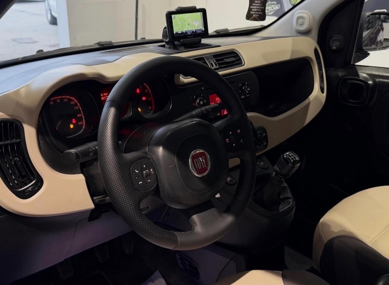 Fiat Panda - 2013 1.2 Lounge Navigatore