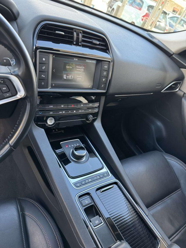 JAGUAR F-Pace 2.0d 180cv auto my18