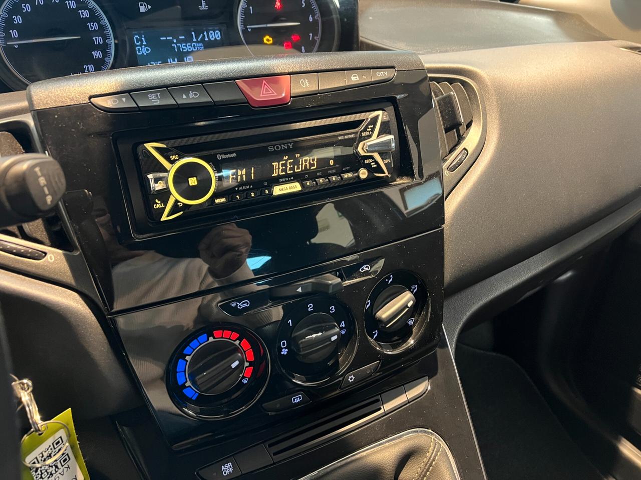 Lancia Ypsilon 1.2 69 CV 5 porte Gold