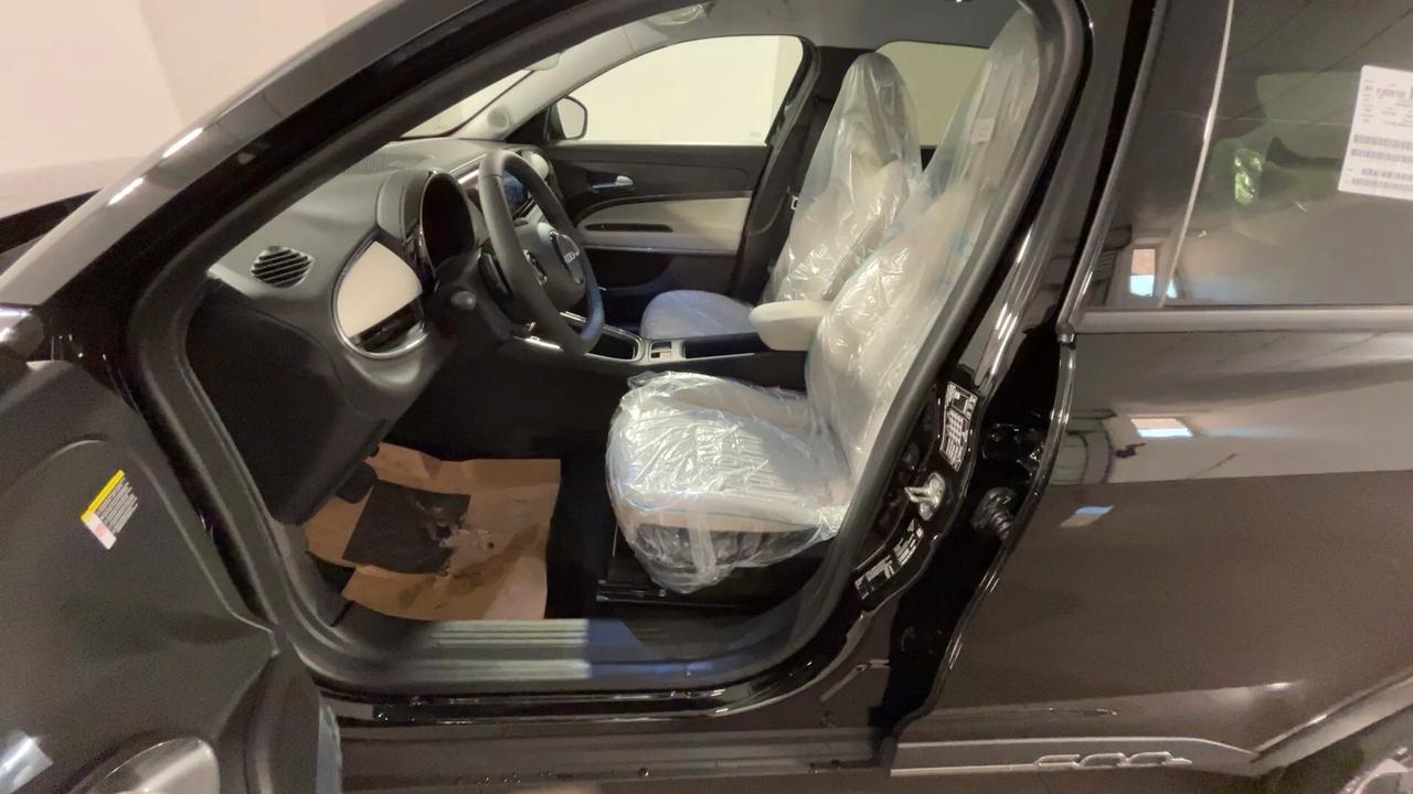 Fiat 600 Hybrid DCT MHEV La Prima '25 Km 0