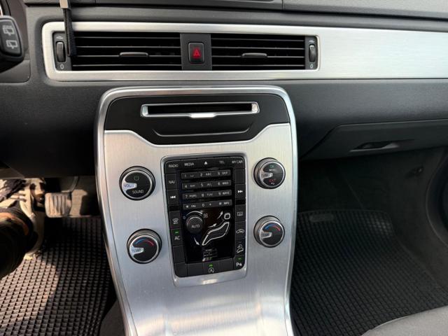 VOLVO XC70 D4 AWD Momentum