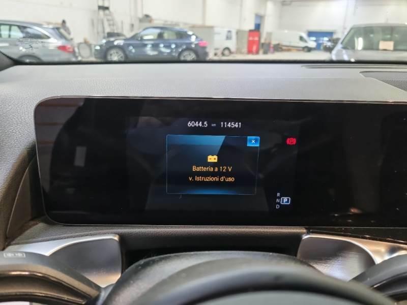 MERCEDES-BENZ GLB 180 D AUTOMATIC BUSINESS EXTRA 5 PORTE SUV