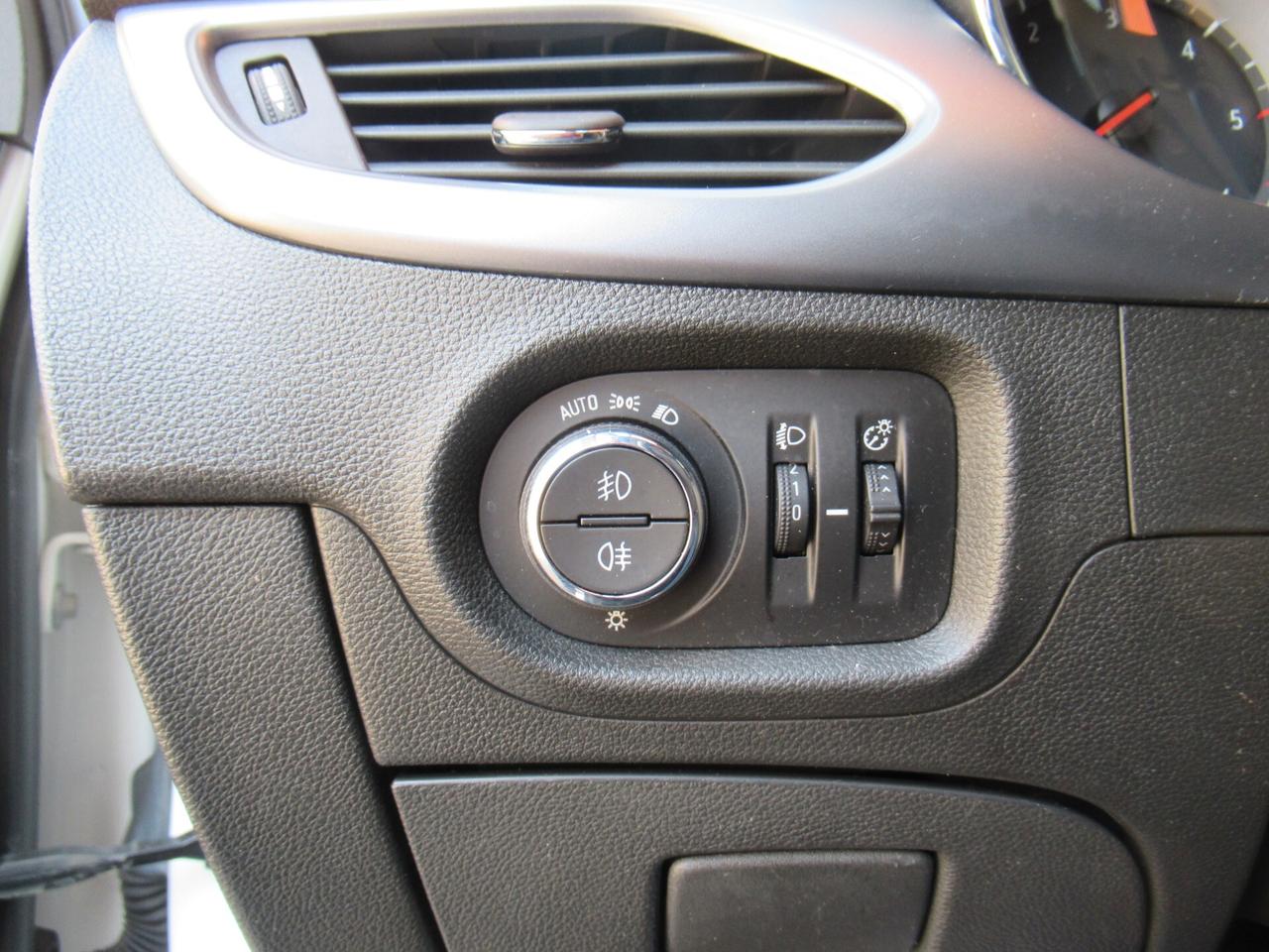 Opel Astra 1.6 CDTi 136CV aut. Sports Tourer Innovation