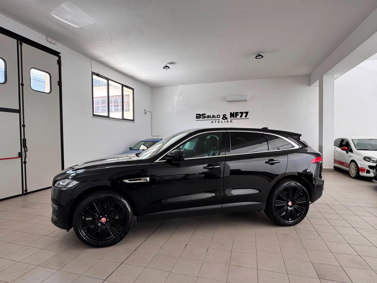 Jaguar F-Pace 2.0 D 180 CV AWD Prestige