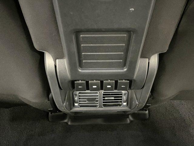 LAND ROVER Defender 110 2.0 SD4 AWD HSE