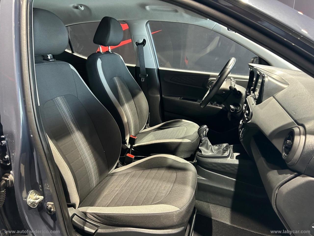 HYUNDAI i10 1.0 MPI AT Tech