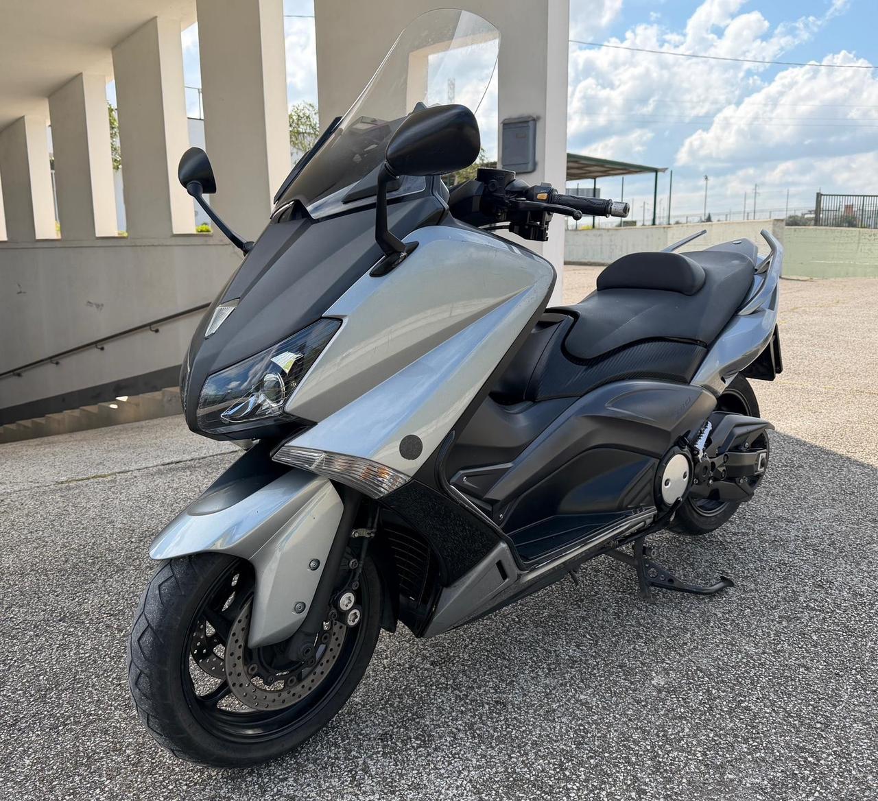 Yamaha TMAX 530