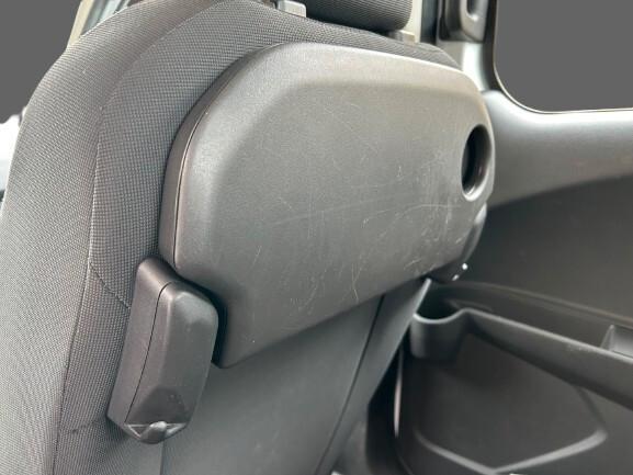 Ford Tourneo Courier 1.5 TDCI 75 CV Titanium