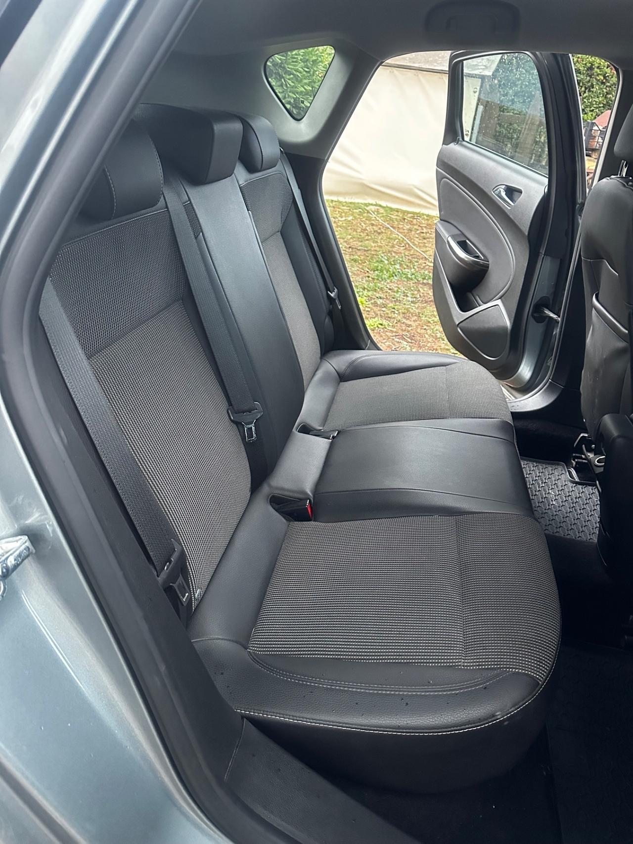 Opel Astra 1.7 CDTI 125CV 5 porte Cosmo