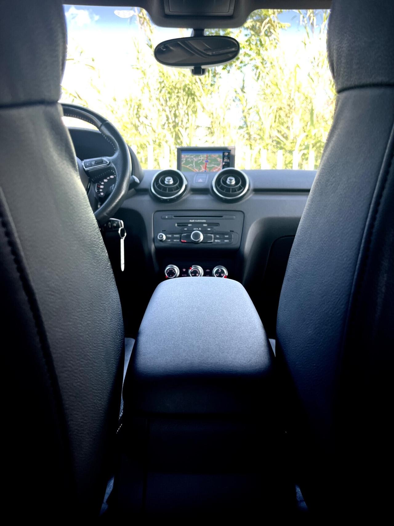 Audi A1 SPB 1.2 TFSI S line edition *NAVIGATOR*CERCHI 17