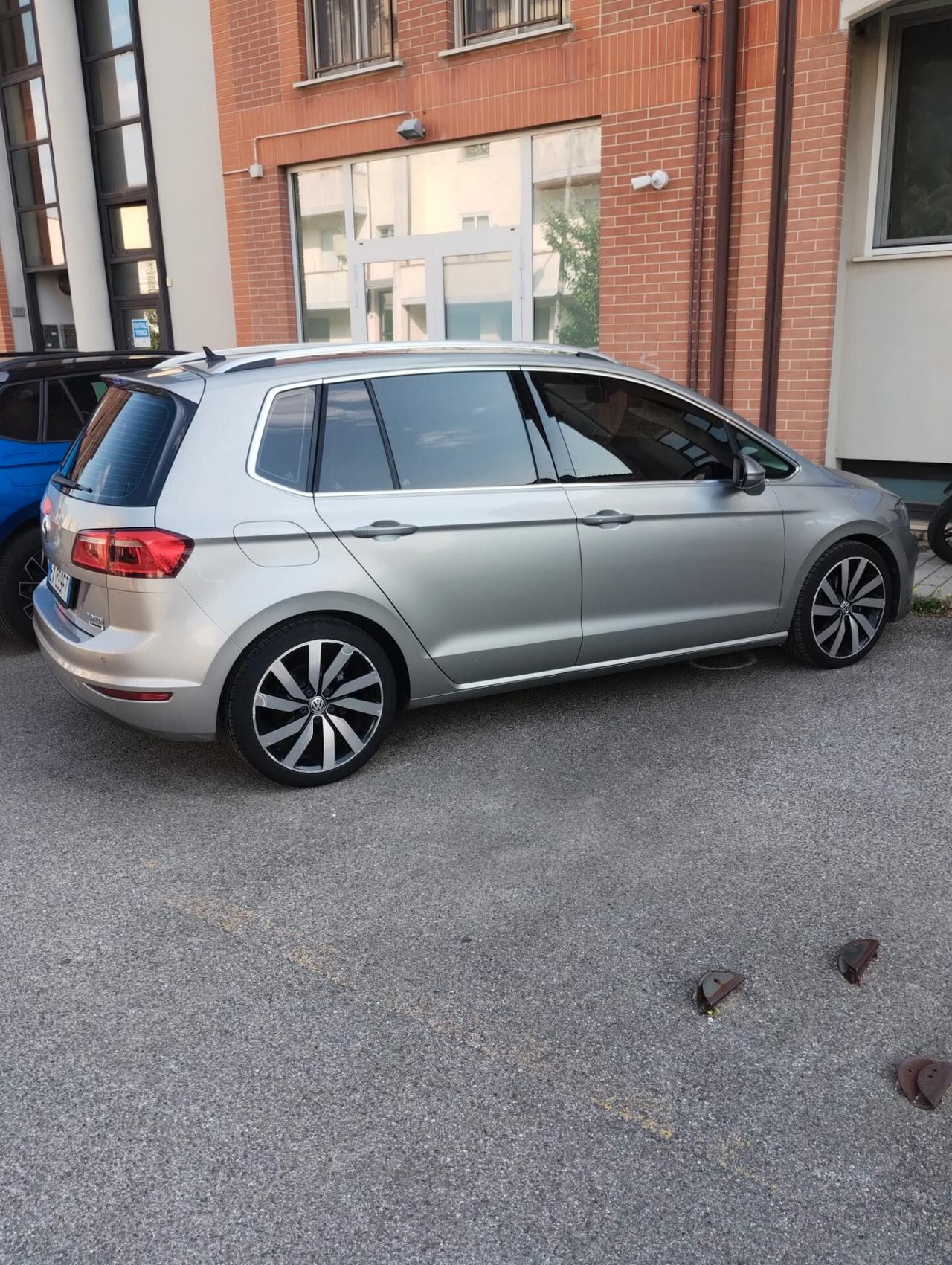 Volkswagen Golf Sportsvan 2.0 TDI DSG Highline BlueMotion Tech.