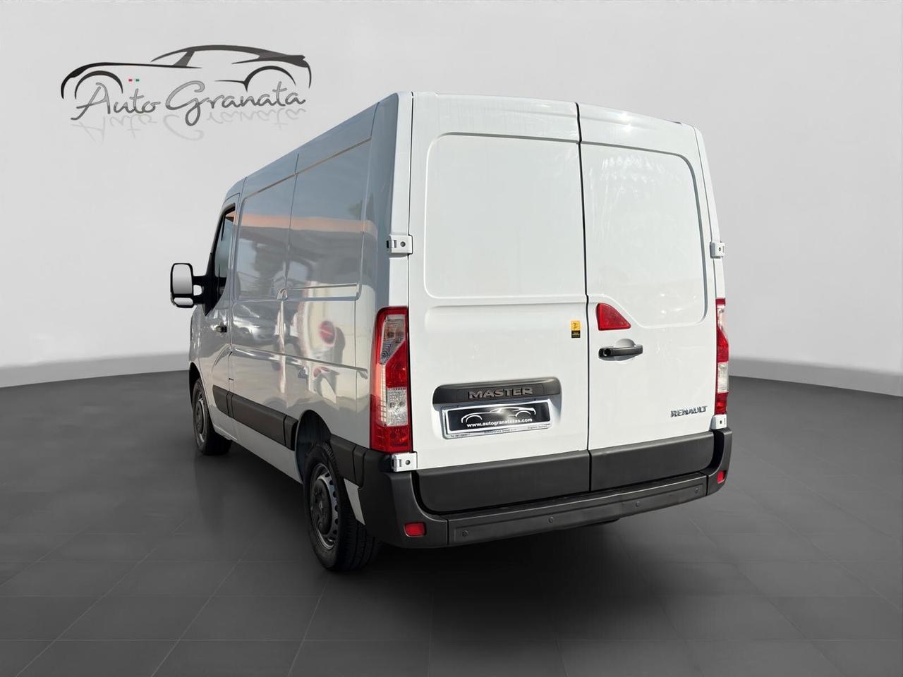 Renault Master 2.3 dCi 136cv L1H1