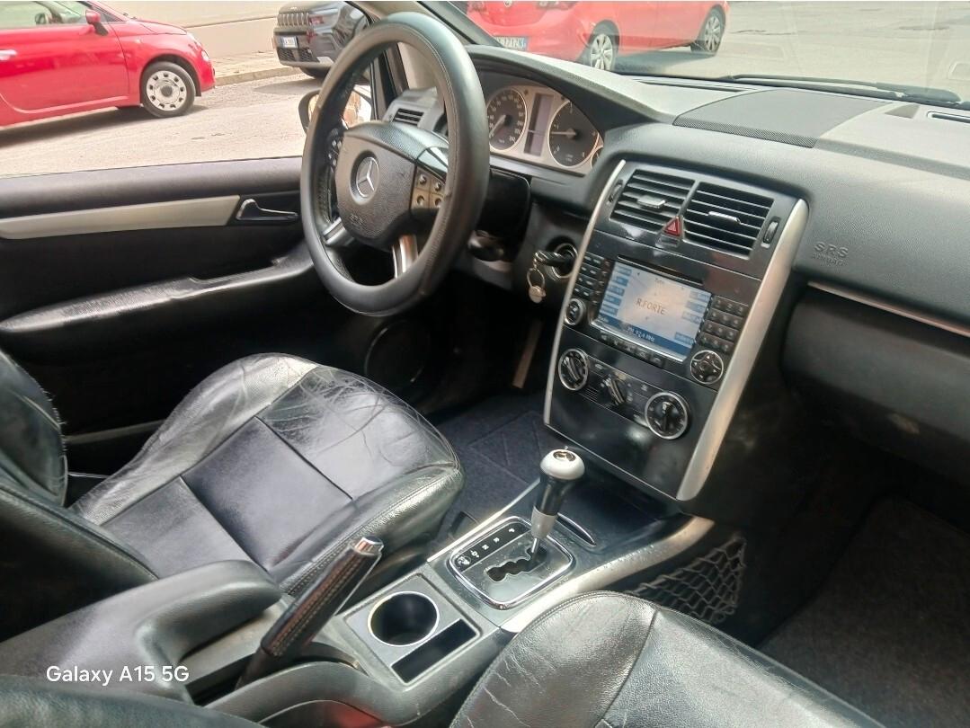 Mercedes-benz B 200 DIESEL Sport 5P. CAMBIO AUTOMATICO - PERMUTE