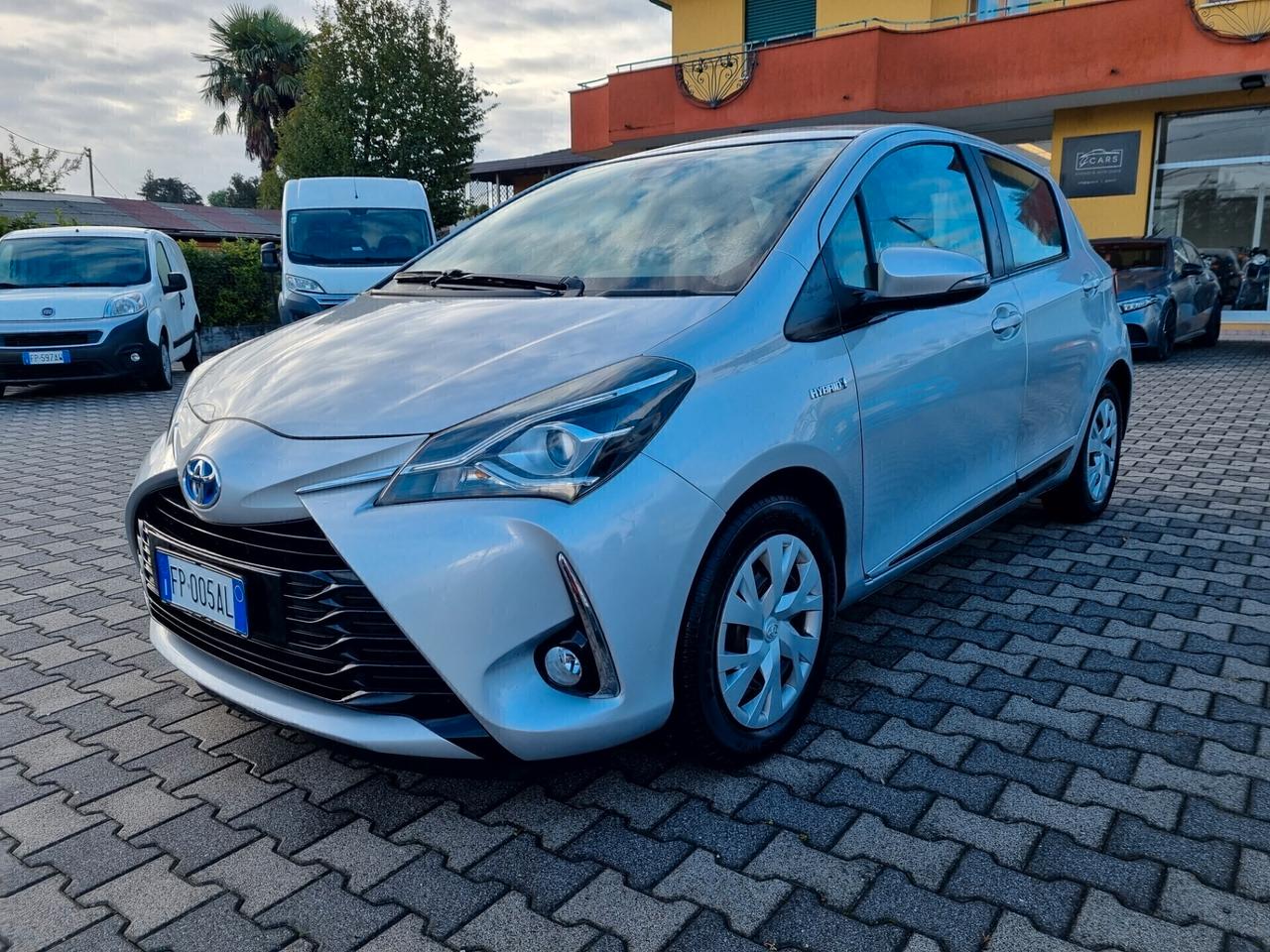 Toyota Yaris 1.5 Hybrid 5 porte Active