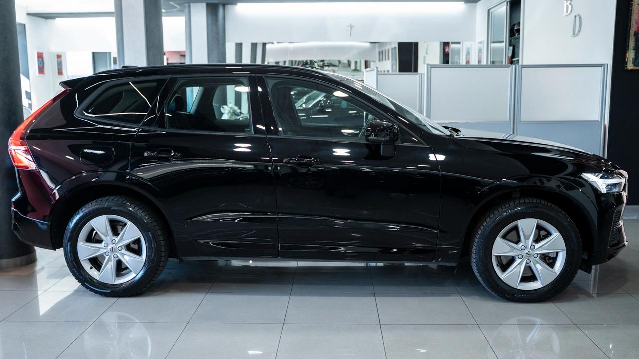 Volvo XC 60 XC60 B4 D 2.0 GEARTRONIC MOMENTUM SPORT LED NAVI FULL OPTIONAL