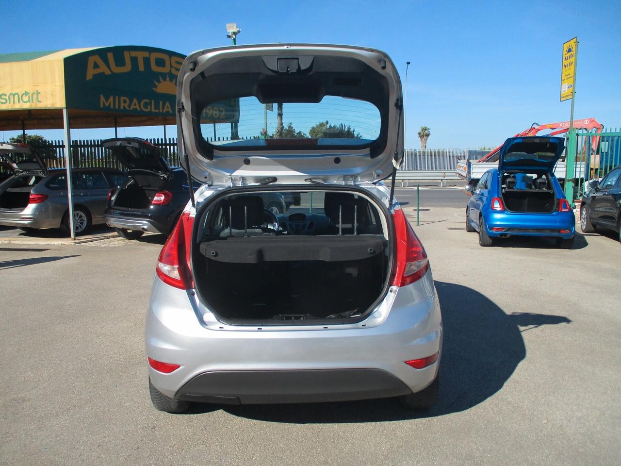 FORD FIESTA 1.4 16V GPL DI SERIE 102000 KM CERTIFICATI