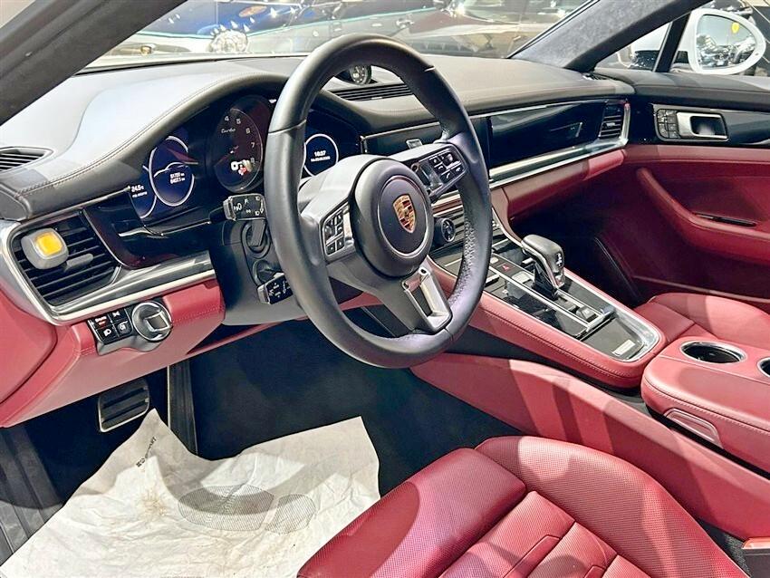 Porsche Panamera 4.0 Turbo