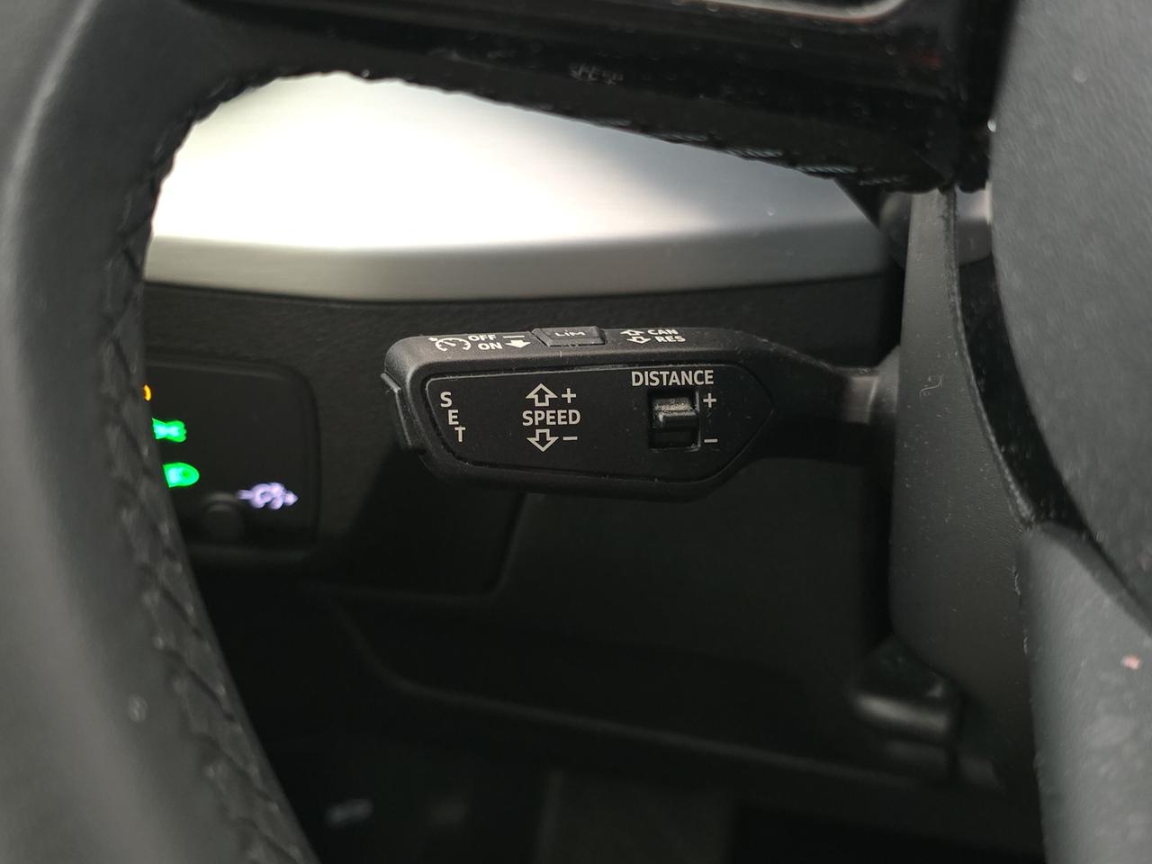 Audi Q2 35 1.5 tfsi business s-tronic