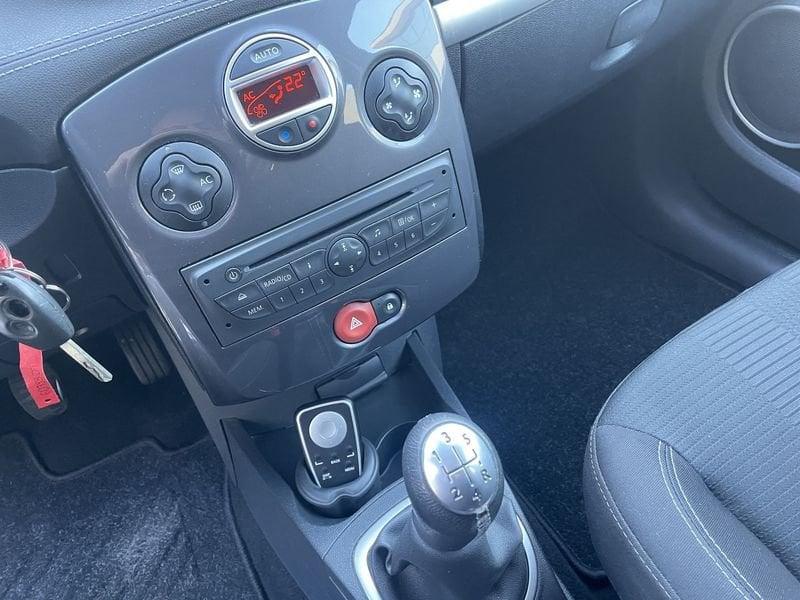 Renault Clio Clio 5p 1.2 16v 20th Anniversario NEOPATENTATI