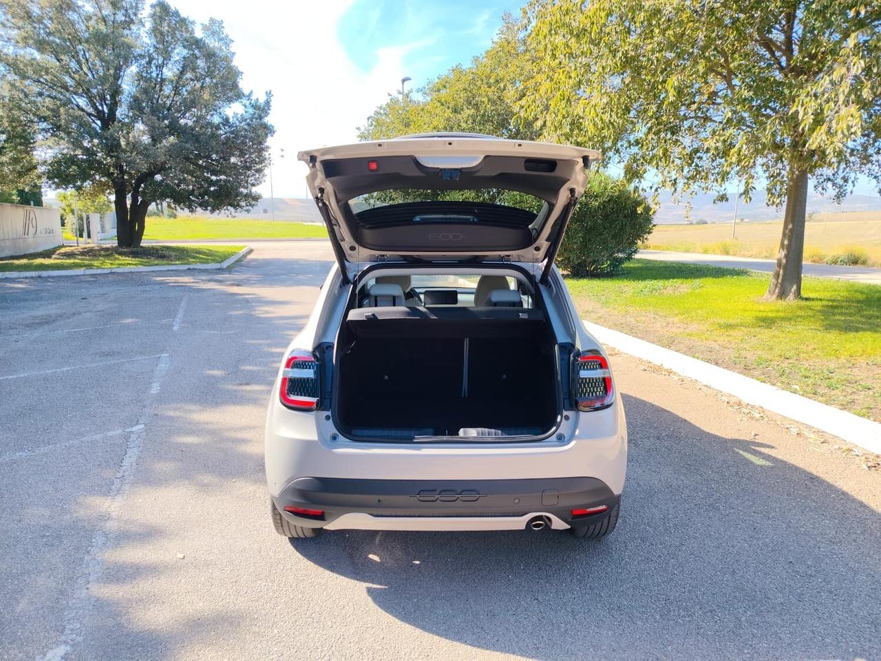 Fiat 600 Hybrid 110 CV DCT MHEV La Prima